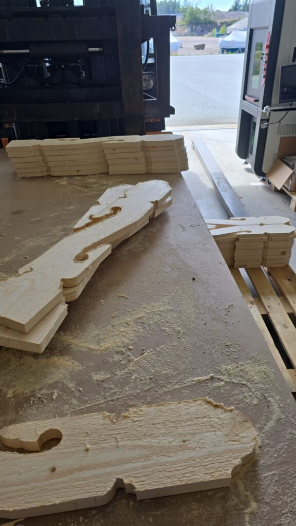 CNC fres trearbeid for bygg- og bearbeidede tredeler